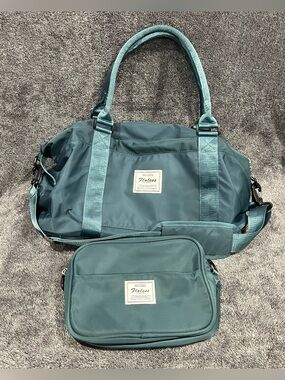 Floless Workshop travel weekender duffel bag with pouch set